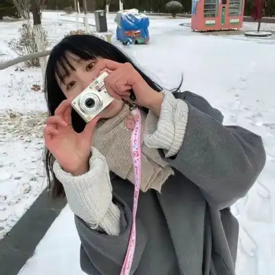 何芷晴